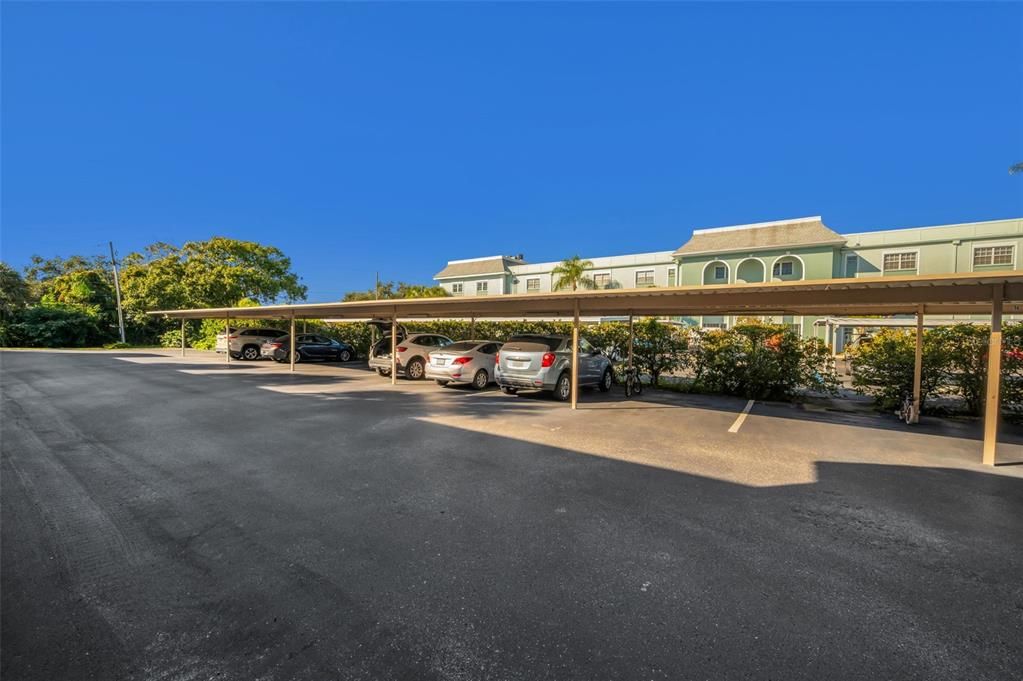 For Sale: $209,000 (2 beds, 2 baths, 1068 Square Feet)