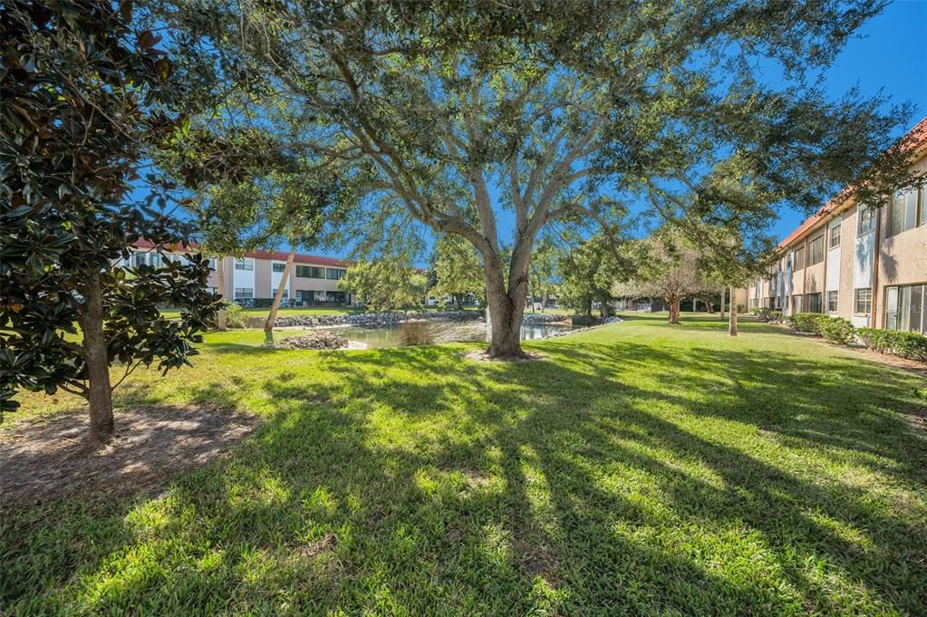 For Sale: $209,000 (2 beds, 2 baths, 1068 Square Feet)