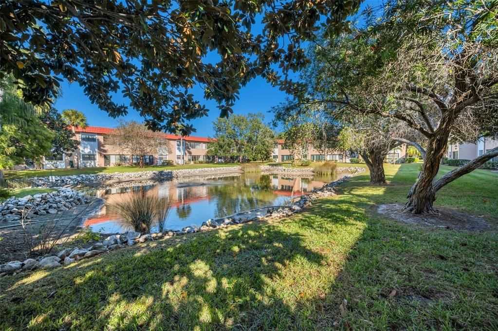 For Sale: $209,000 (2 beds, 2 baths, 1068 Square Feet)