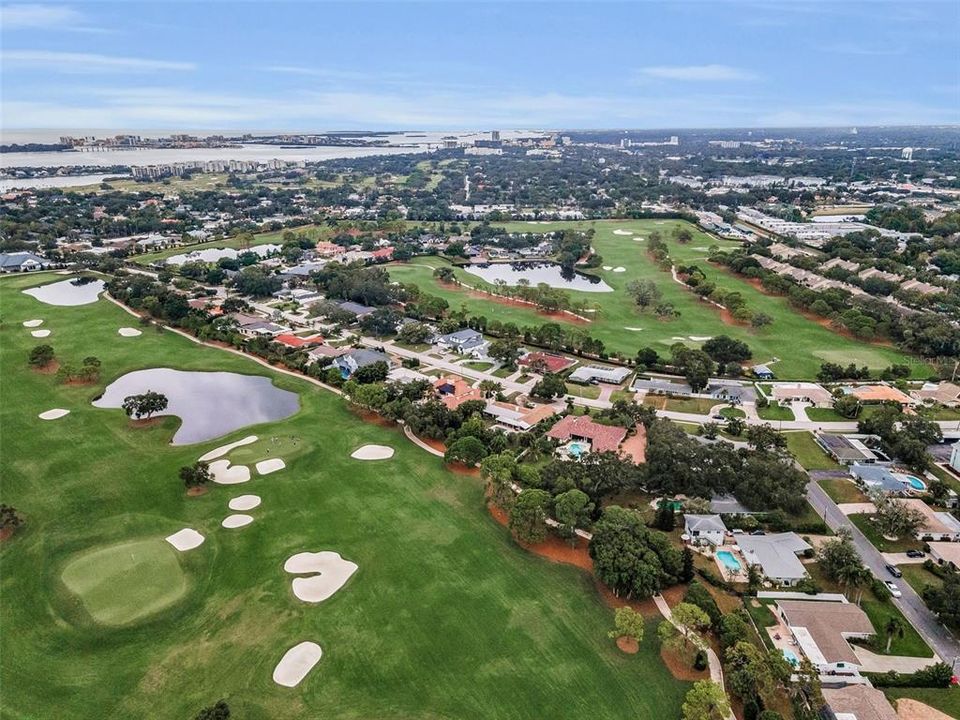 For Sale: $209,000 (2 beds, 2 baths, 1068 Square Feet)