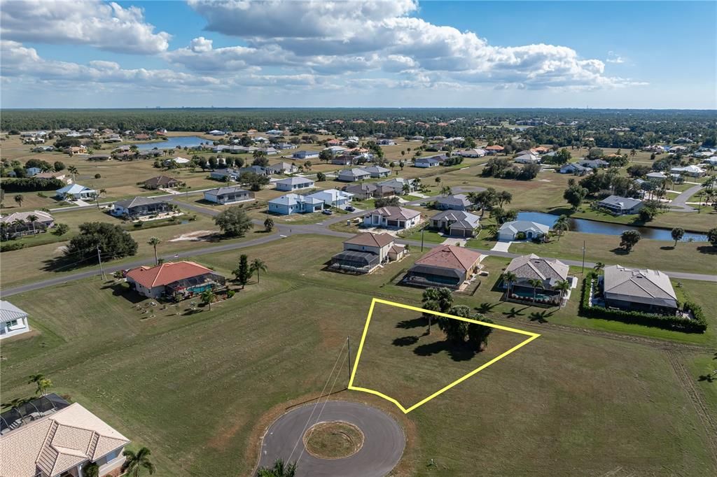 En Venta: $38,900 (0.28 acres)