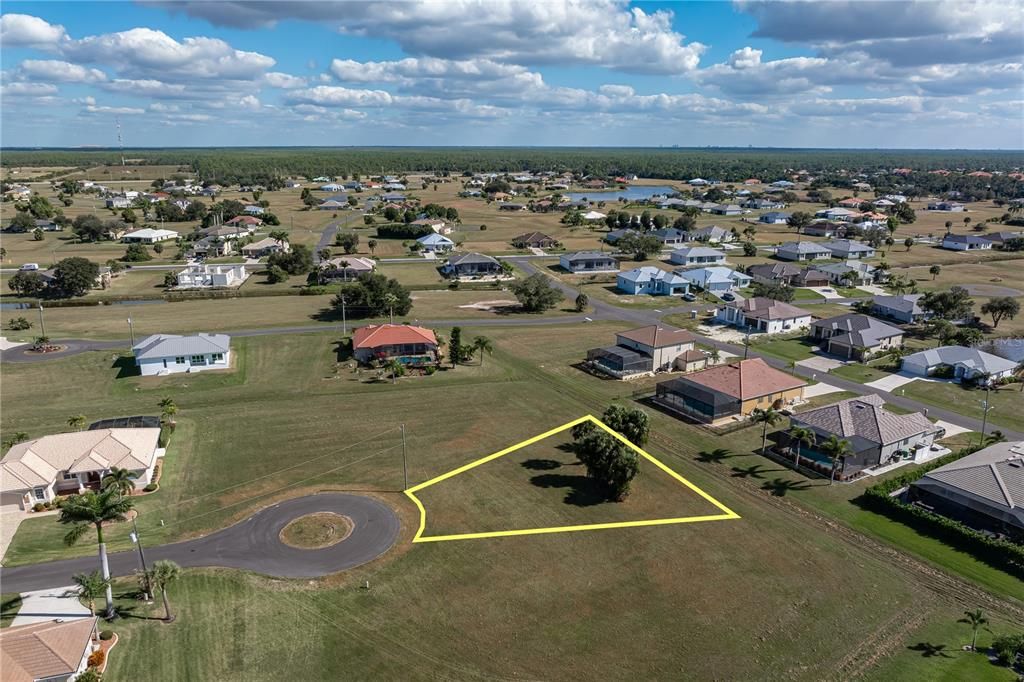 En Venta: $38,900 (0.28 acres)