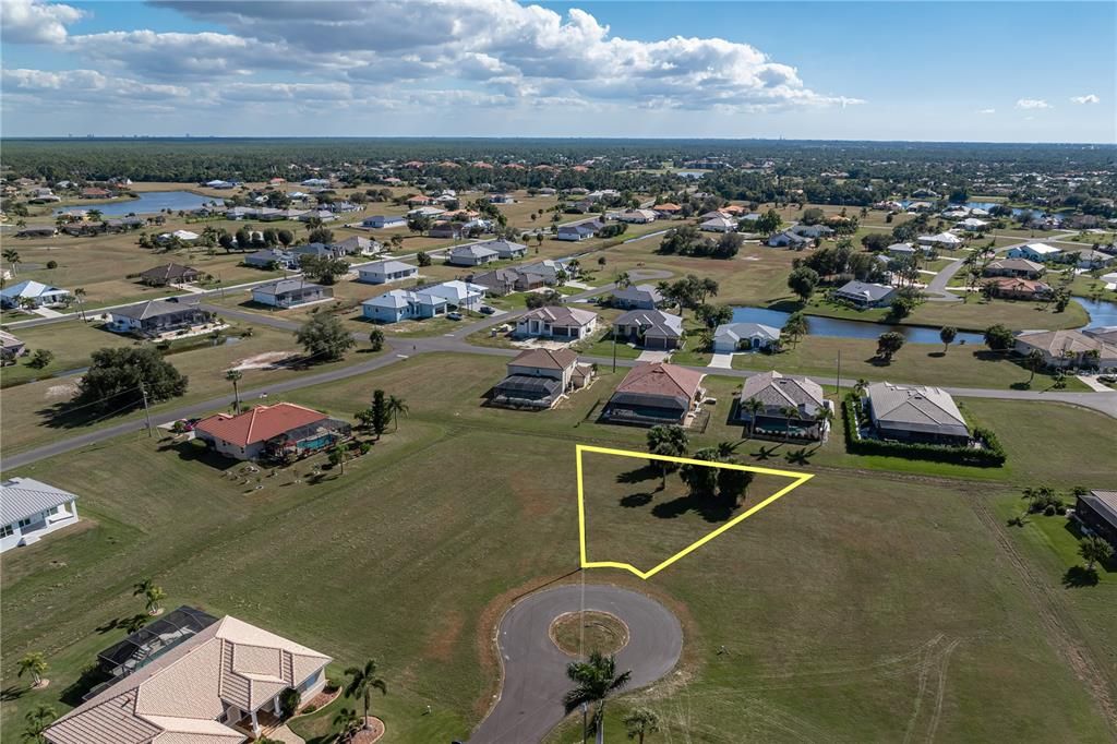 En Venta: $38,900 (0.28 acres)