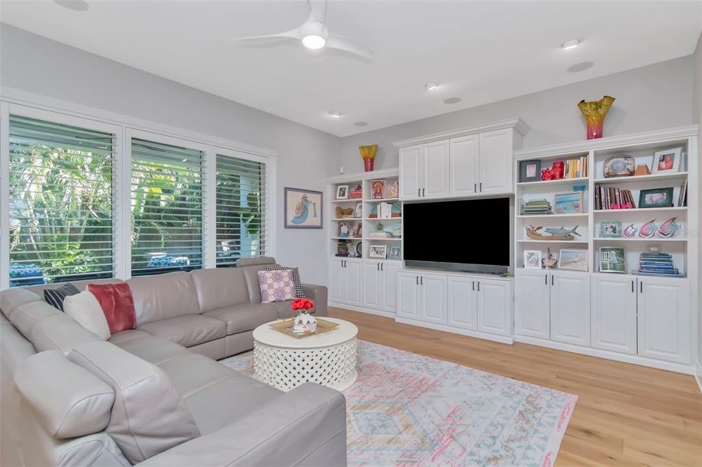 На продажу: $1,499,000 (4 спален, 3 ванн, 3245 Квадратных фут)