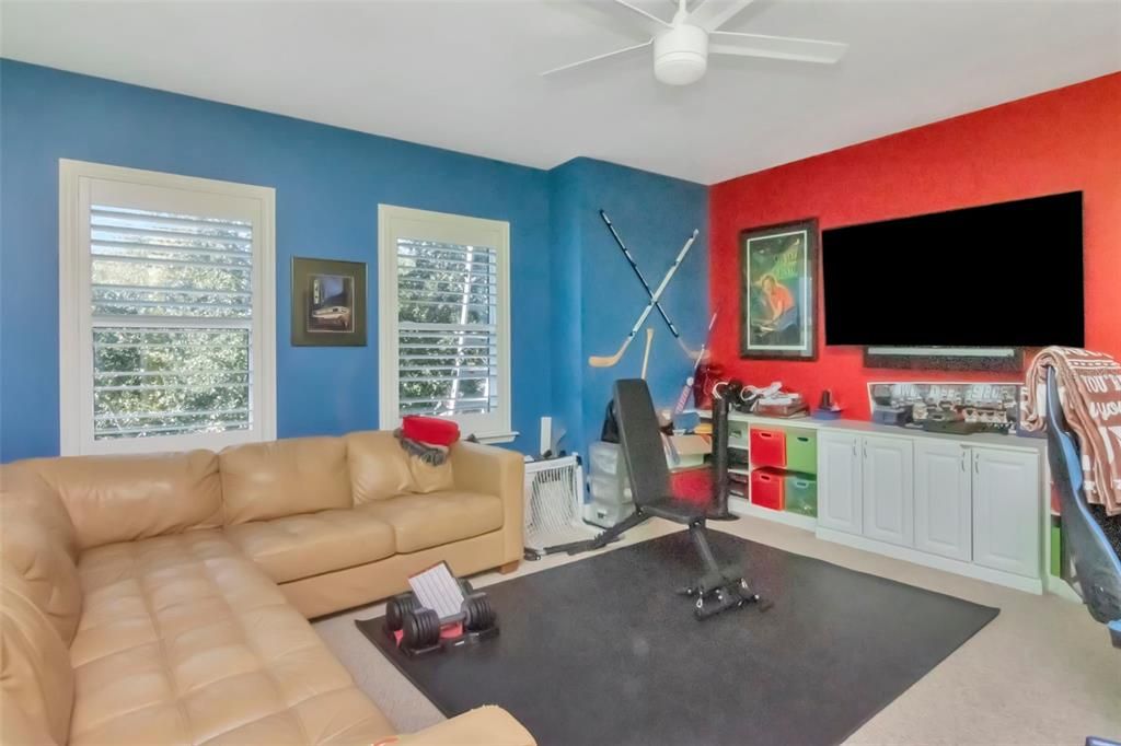 На продажу: $1,499,000 (4 спален, 3 ванн, 3245 Квадратных фут)