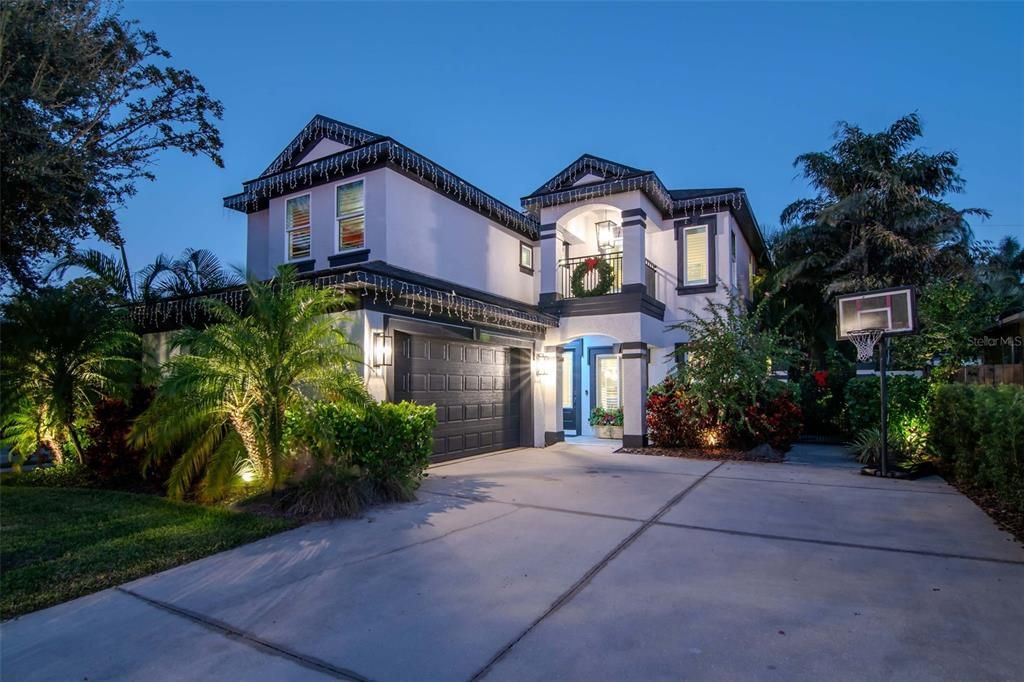 На продажу: $1,499,000 (4 спален, 3 ванн, 3245 Квадратных фут)