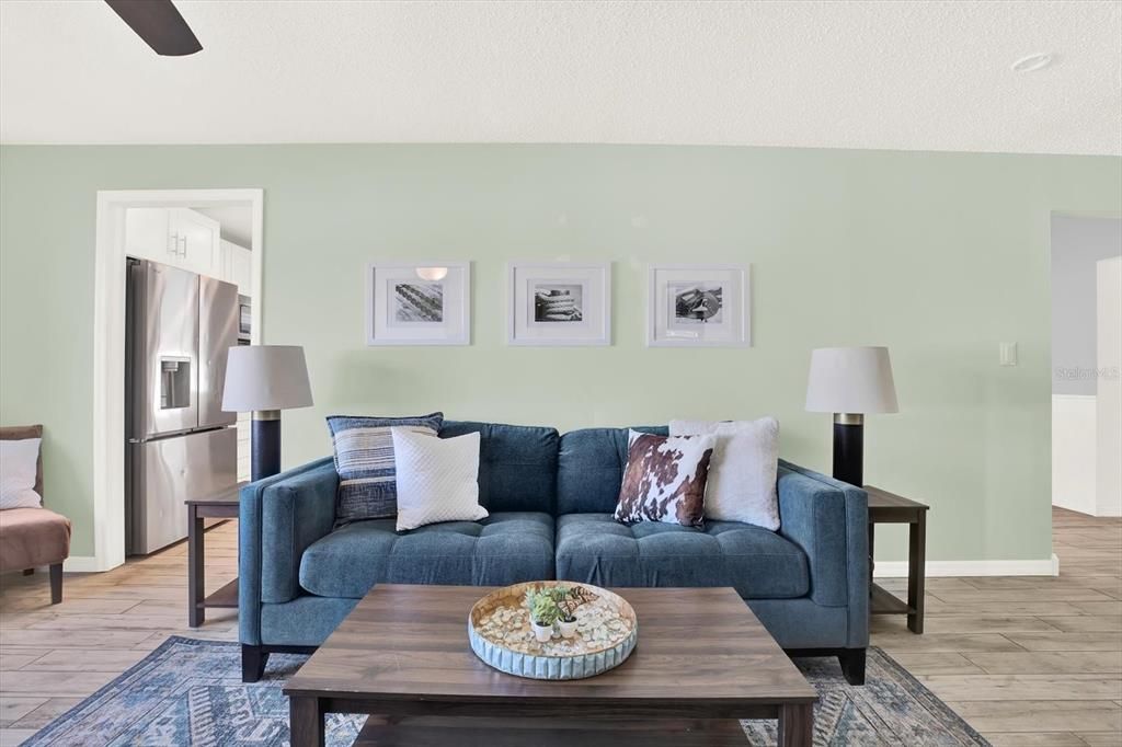 Active With Contract: $540,000 (4 beds, 2 baths, 1614 Square Feet)