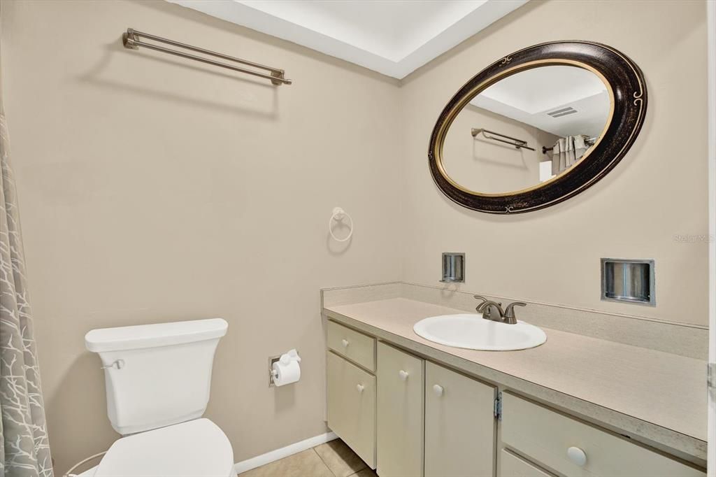 Active With Contract: $540,000 (4 beds, 2 baths, 1614 Square Feet)