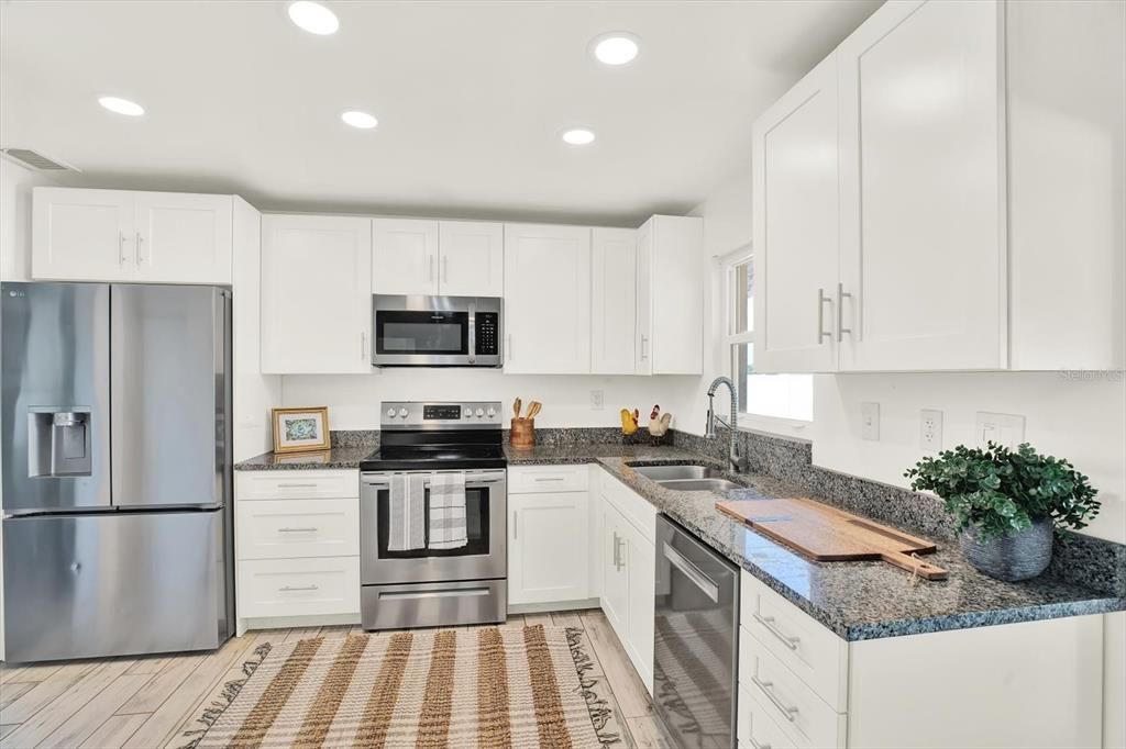 Active With Contract: $540,000 (4 beds, 2 baths, 1614 Square Feet)