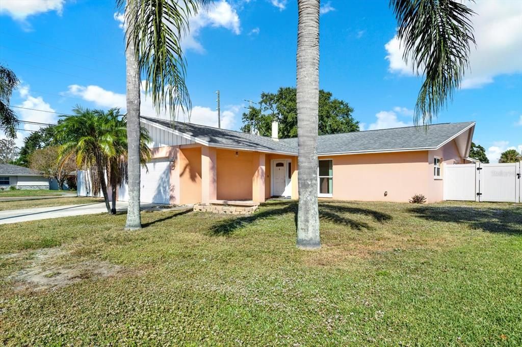 Active With Contract: $540,000 (4 beds, 2 baths, 1614 Square Feet)