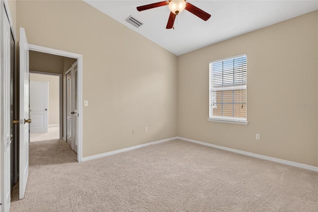 For Sale: $225,000 (2 beds, 2 baths, 1260 Square Feet)