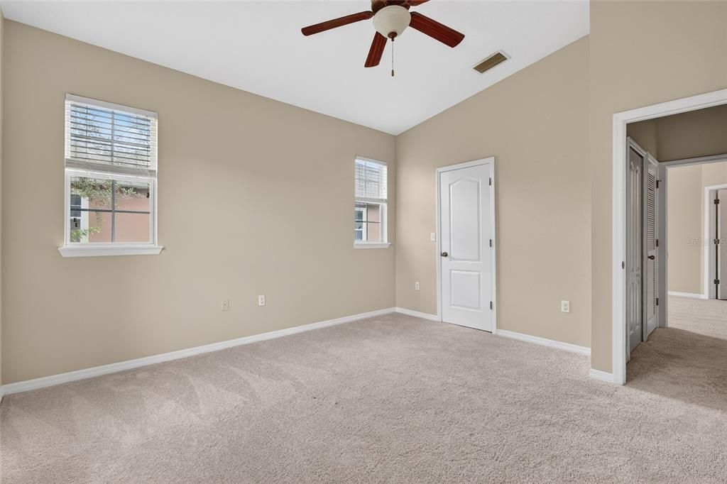 For Sale: $225,000 (2 beds, 2 baths, 1260 Square Feet)