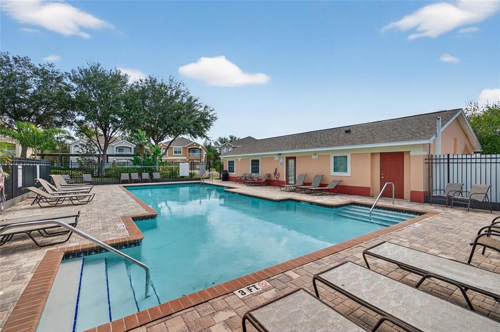 For Sale: $225,000 (2 beds, 2 baths, 1260 Square Feet)