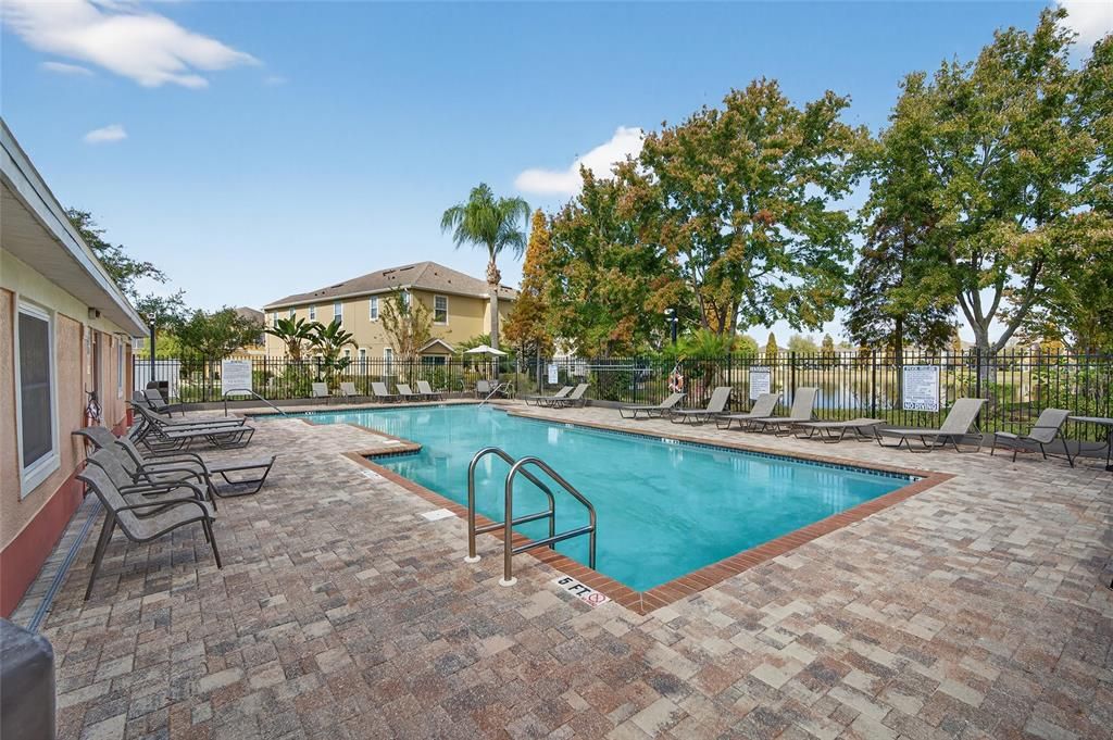 For Sale: $225,000 (2 beds, 2 baths, 1260 Square Feet)