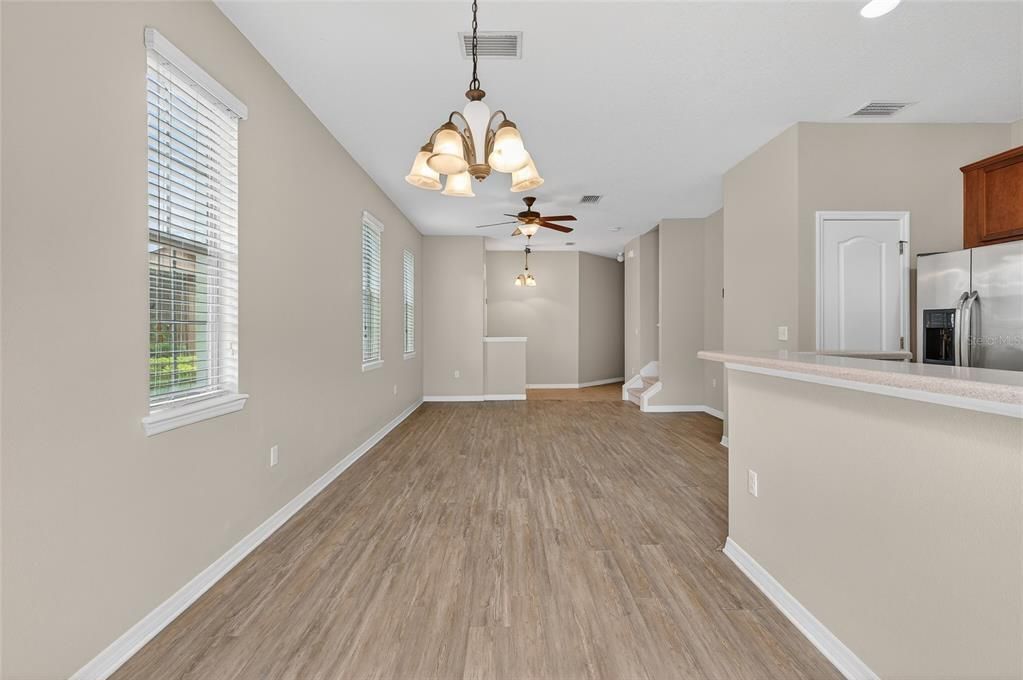 For Sale: $225,000 (2 beds, 2 baths, 1260 Square Feet)