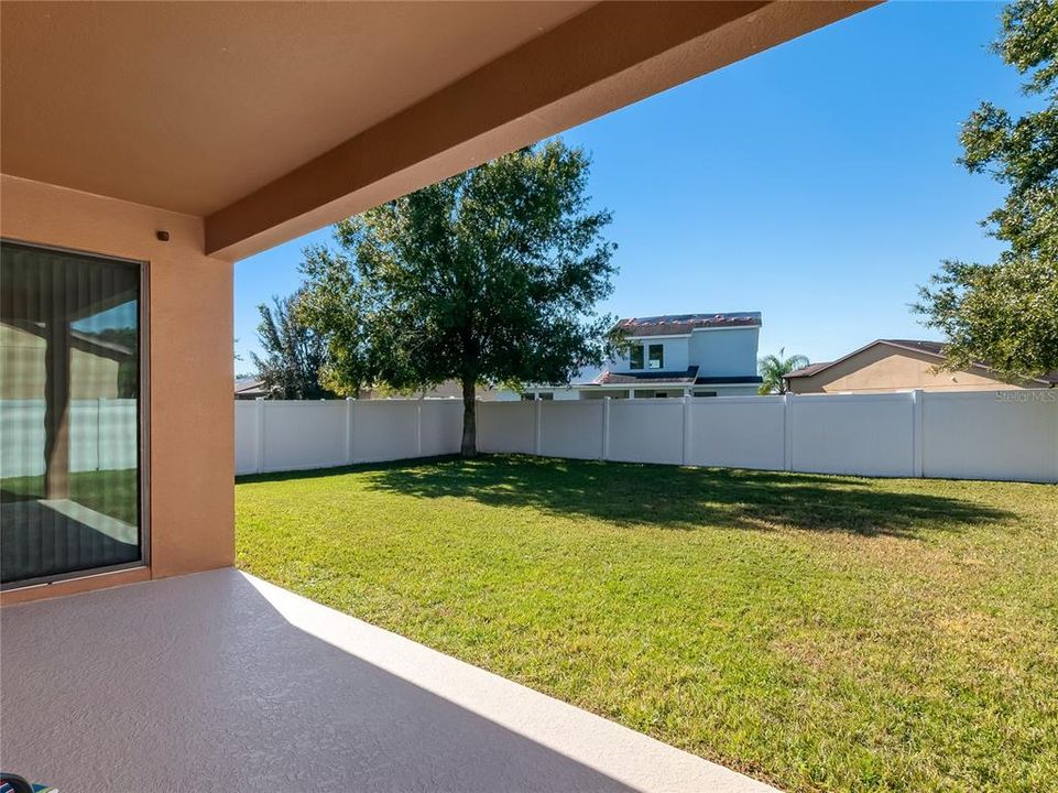 На продажу: $329,900 (3 спален, 2 ванн, 1563 Квадратных фут)