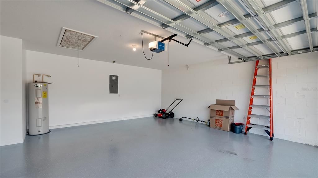 На продажу: $329,900 (3 спален, 2 ванн, 1563 Квадратных фут)