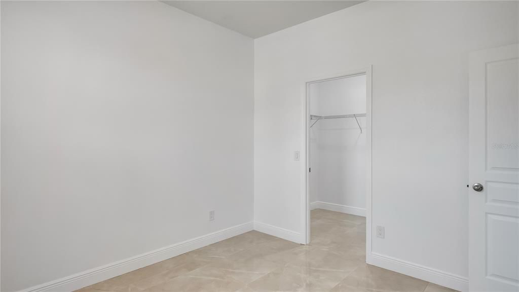 На продажу: $329,900 (3 спален, 2 ванн, 1563 Квадратных фут)