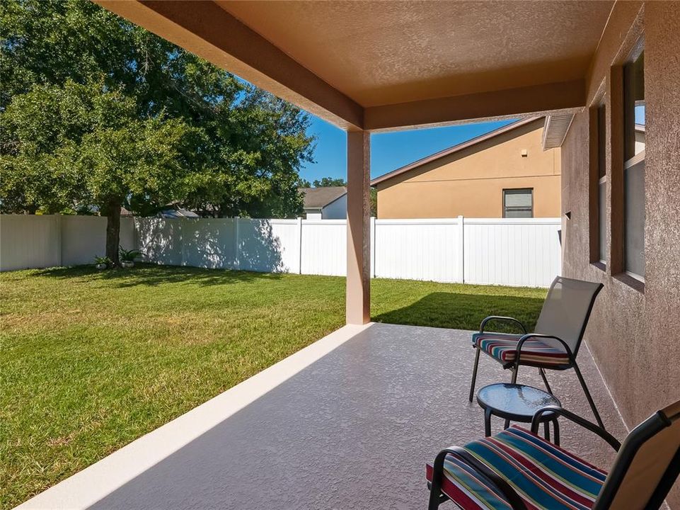 На продажу: $329,900 (3 спален, 2 ванн, 1563 Квадратных фут)