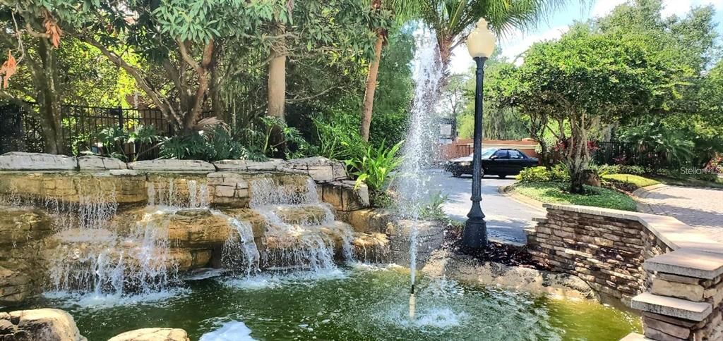 Activo con contrato: $140,000 (2 camas, 2 baños, 988 Pies cuadrados)