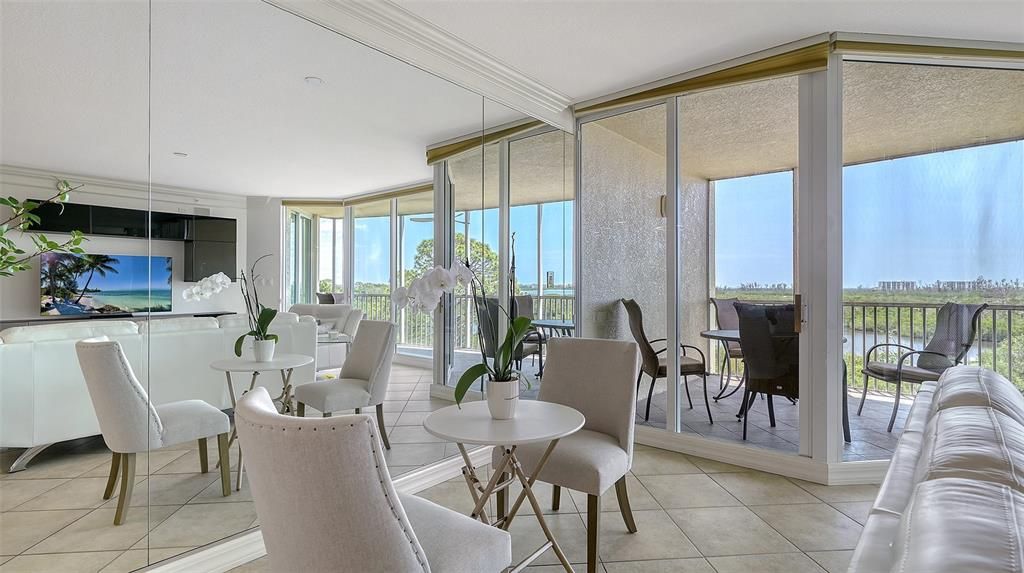 For Sale: $690,000 (3 beds, 3 baths, 2203 Square Feet)