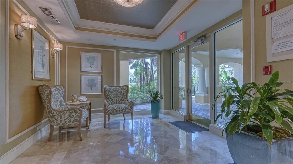 For Sale: $690,000 (3 beds, 3 baths, 2203 Square Feet)