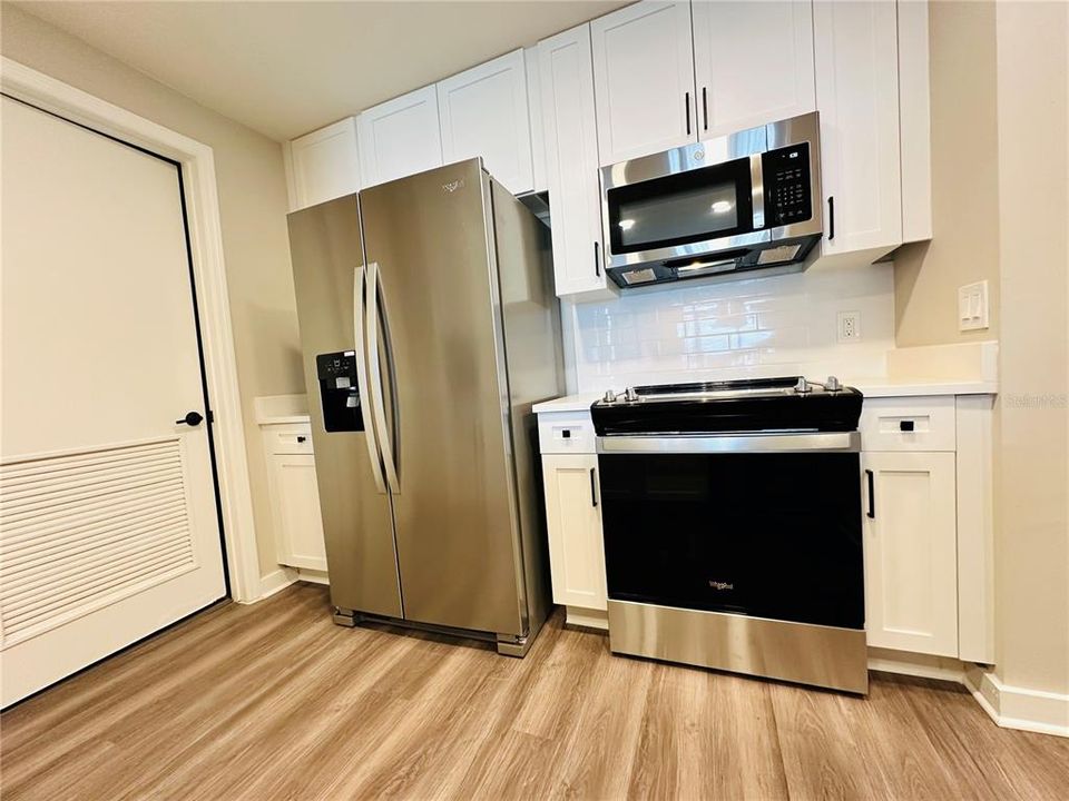 出租: $3,200 (1 贝兹, 1 浴室, 1602 平方英尺)