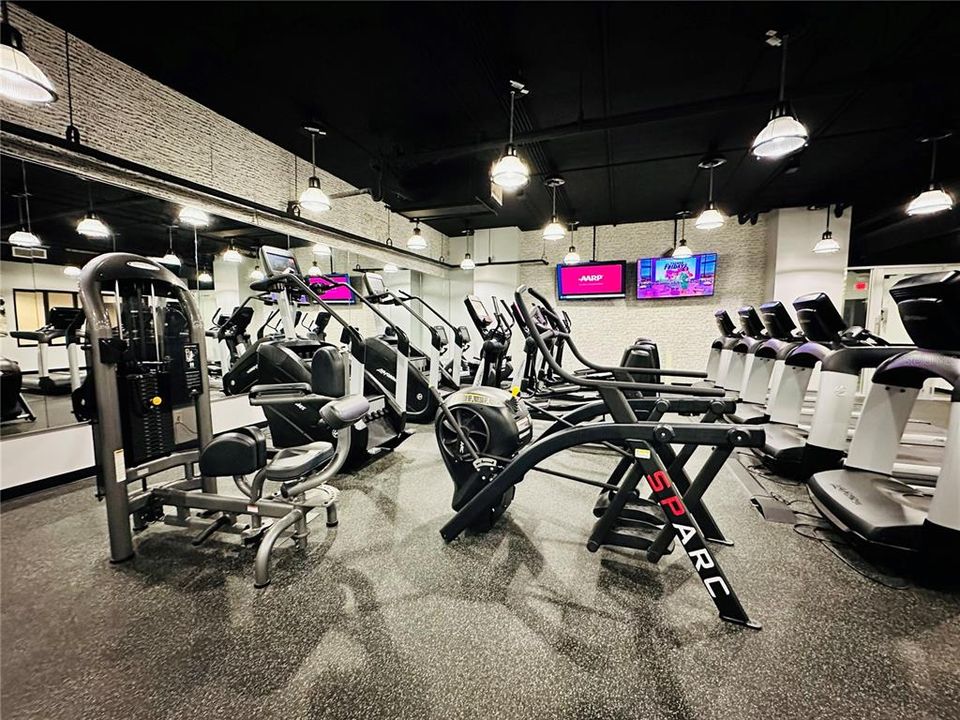 出租: $3,200 (1 贝兹, 1 浴室, 1602 平方英尺)