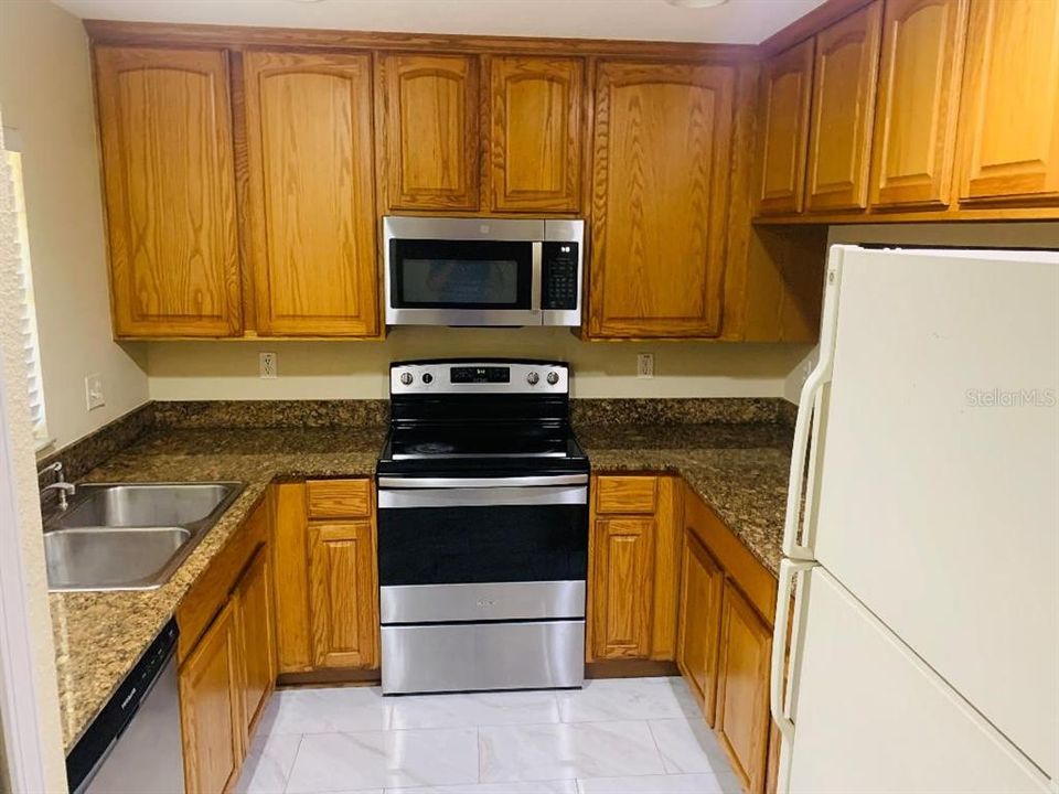 En Renta: $1,600 (3 camas, 2 baños, 1496 Pies cuadrados)