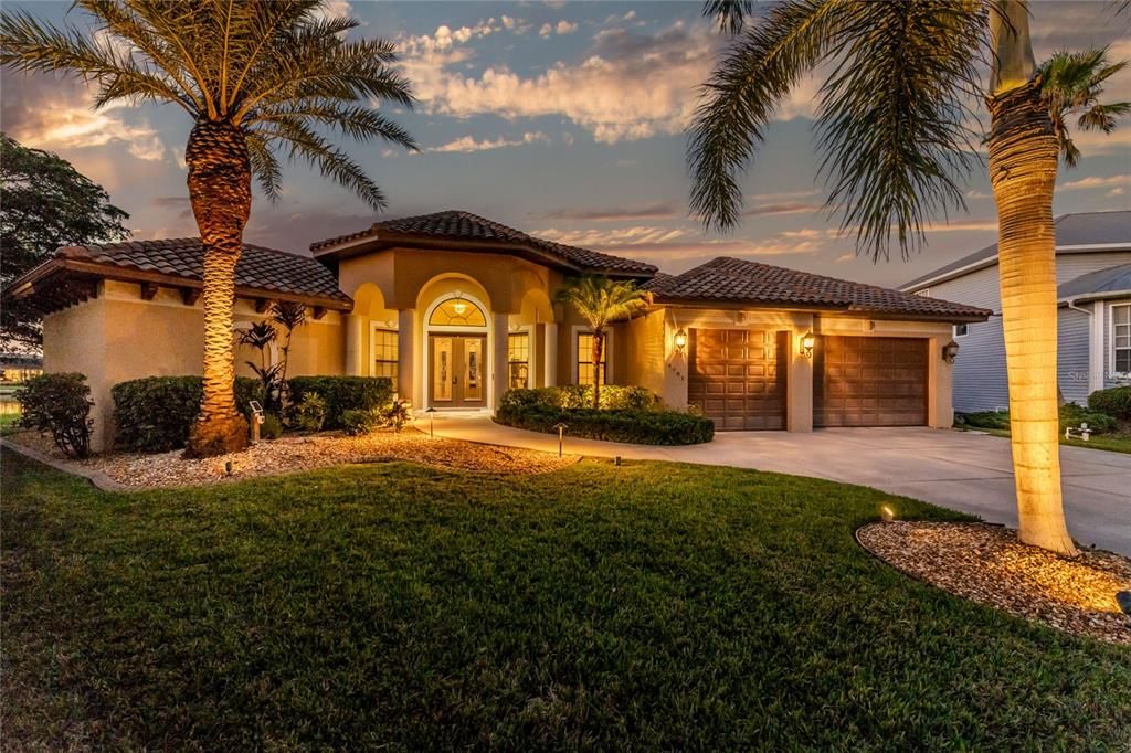 For Sale: $1,575,000 (4 beds, 3 baths, 2908 Square Feet)