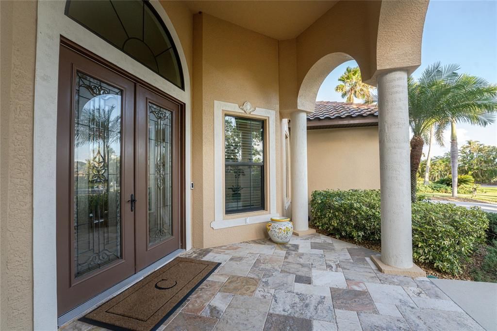 For Sale: $1,575,000 (4 beds, 3 baths, 2908 Square Feet)