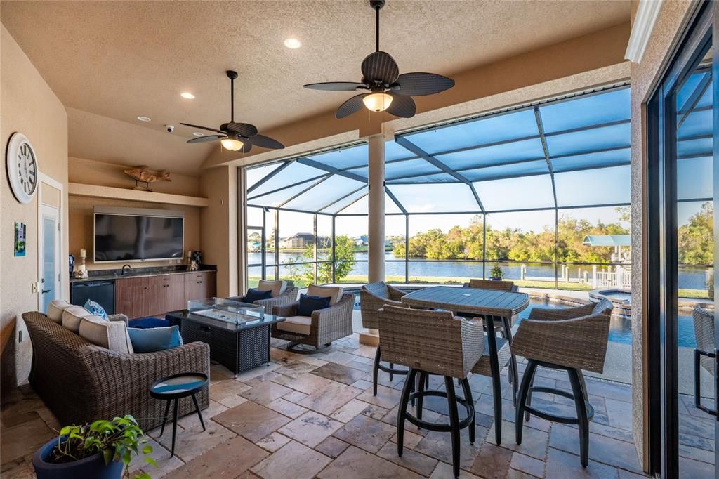 For Sale: $1,575,000 (4 beds, 3 baths, 2908 Square Feet)