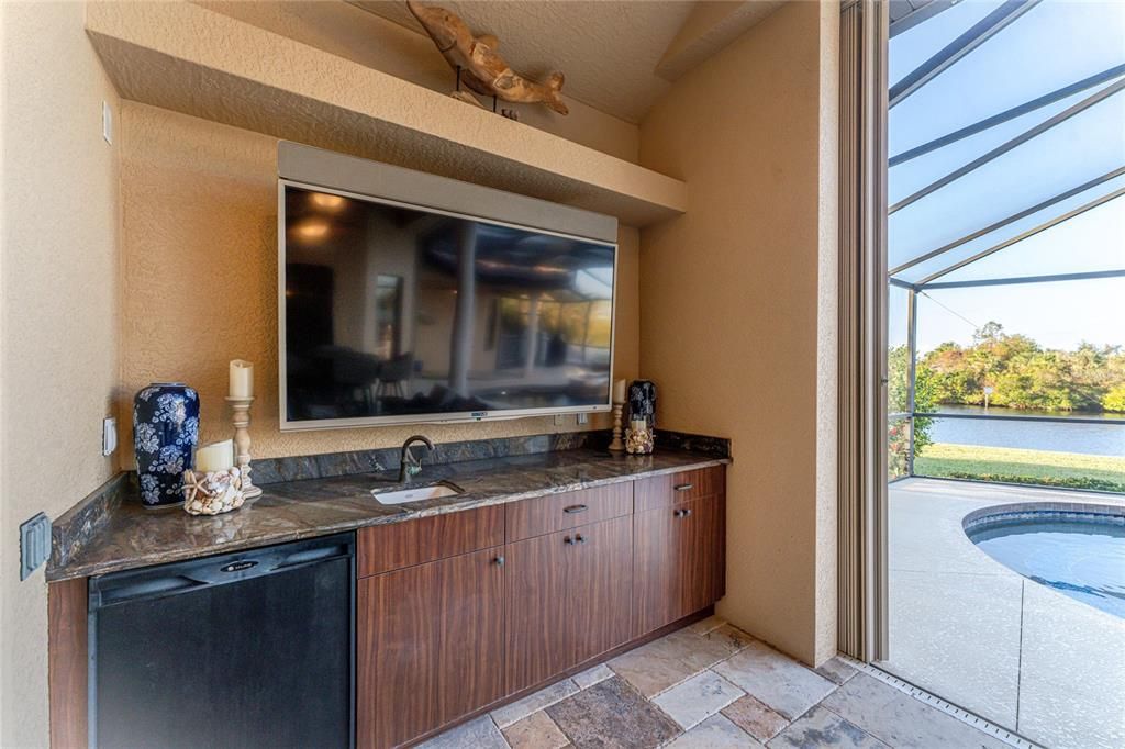 For Sale: $1,575,000 (4 beds, 3 baths, 2908 Square Feet)