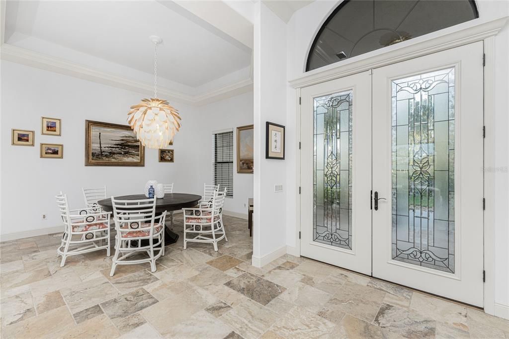 For Sale: $1,575,000 (4 beds, 3 baths, 2908 Square Feet)