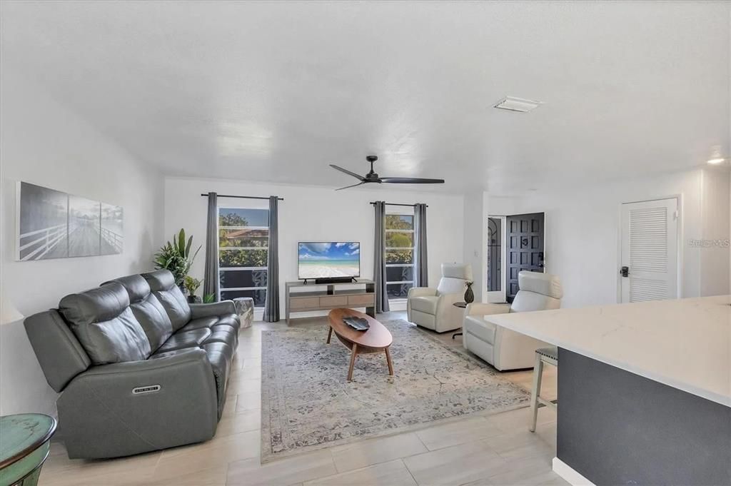 For Rent: $4,500 (3 beds, 2 baths, 1624 Square Feet)