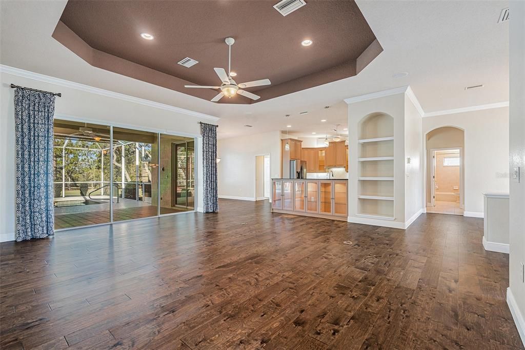 待售: $465,000 (4 贝兹, 3 浴室, 2722 平方英尺)