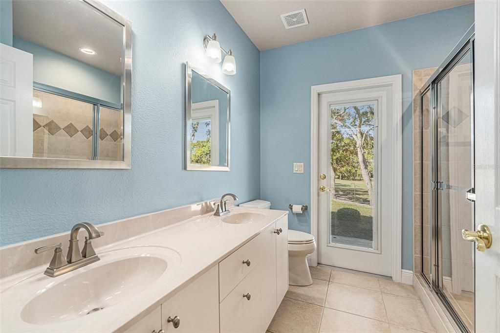 待售: $465,000 (4 贝兹, 3 浴室, 2722 平方英尺)