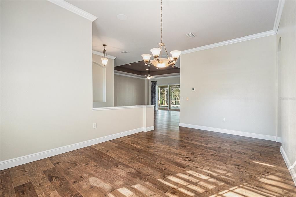 待售: $465,000 (4 贝兹, 3 浴室, 2722 平方英尺)