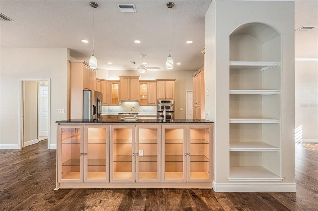 待售: $465,000 (4 贝兹, 3 浴室, 2722 平方英尺)