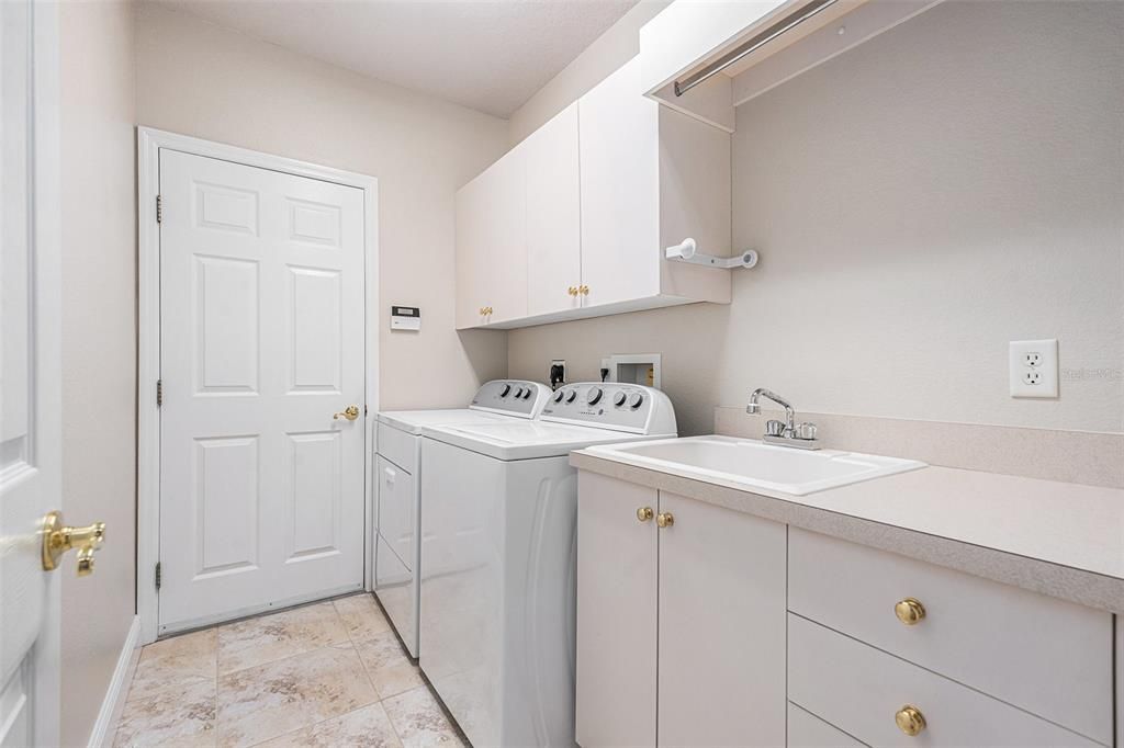 待售: $465,000 (4 贝兹, 3 浴室, 2722 平方英尺)