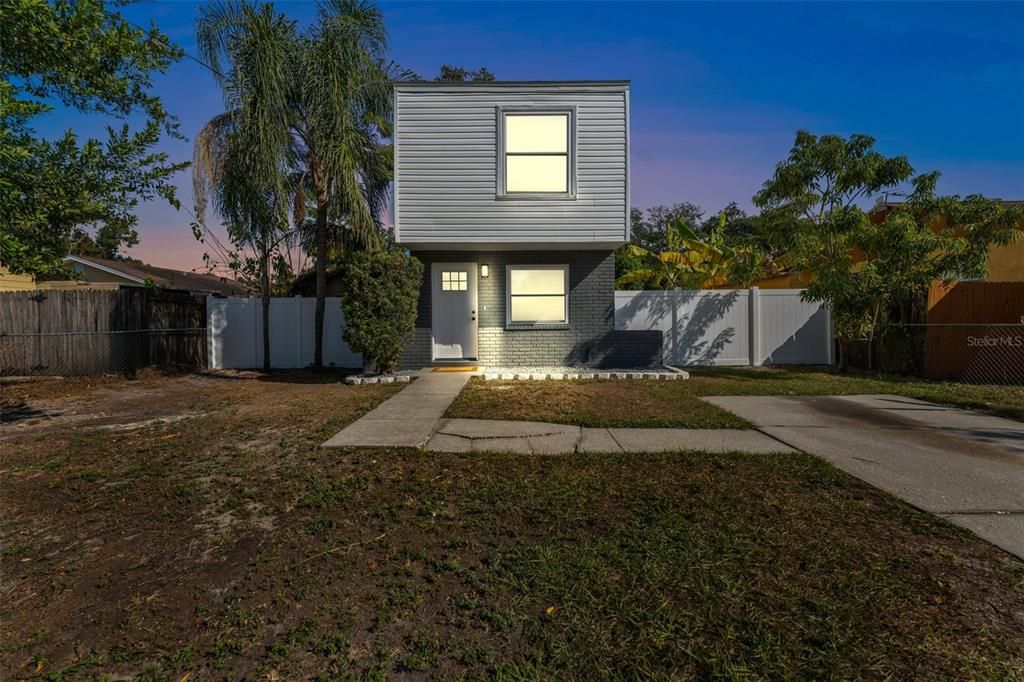 En Venta: $270,000 (3 camas, 1 baños, 1022 Pies cuadrados)