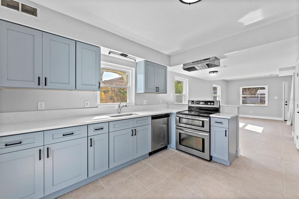 En Venta: $270,000 (3 camas, 1 baños, 1022 Pies cuadrados)