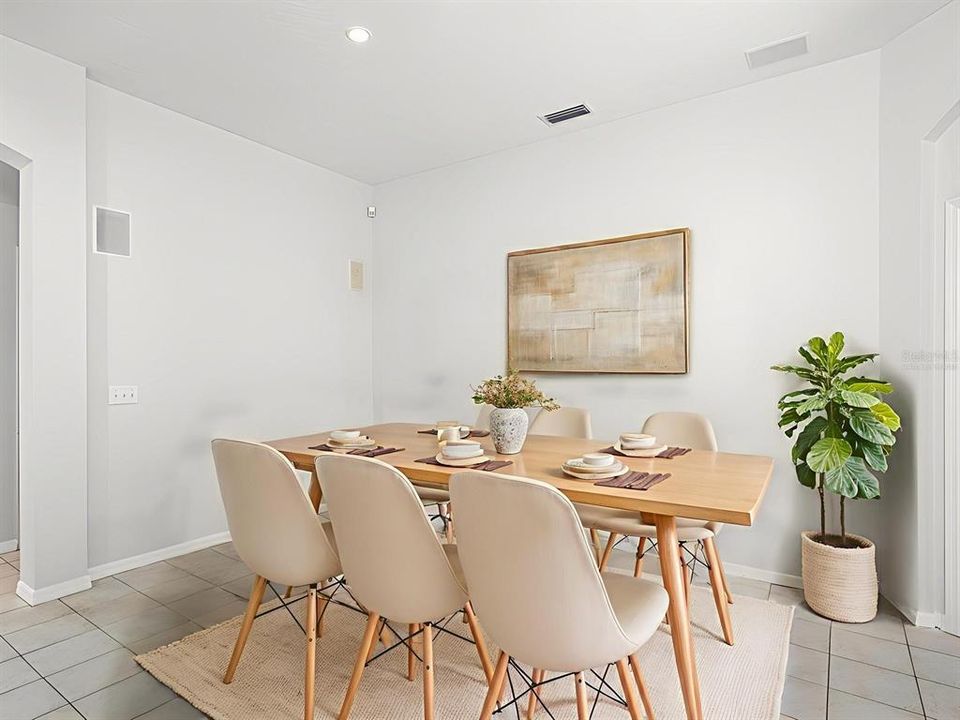 For Sale: $625,000 (4 beds, 3 baths, 2572 Square Feet)