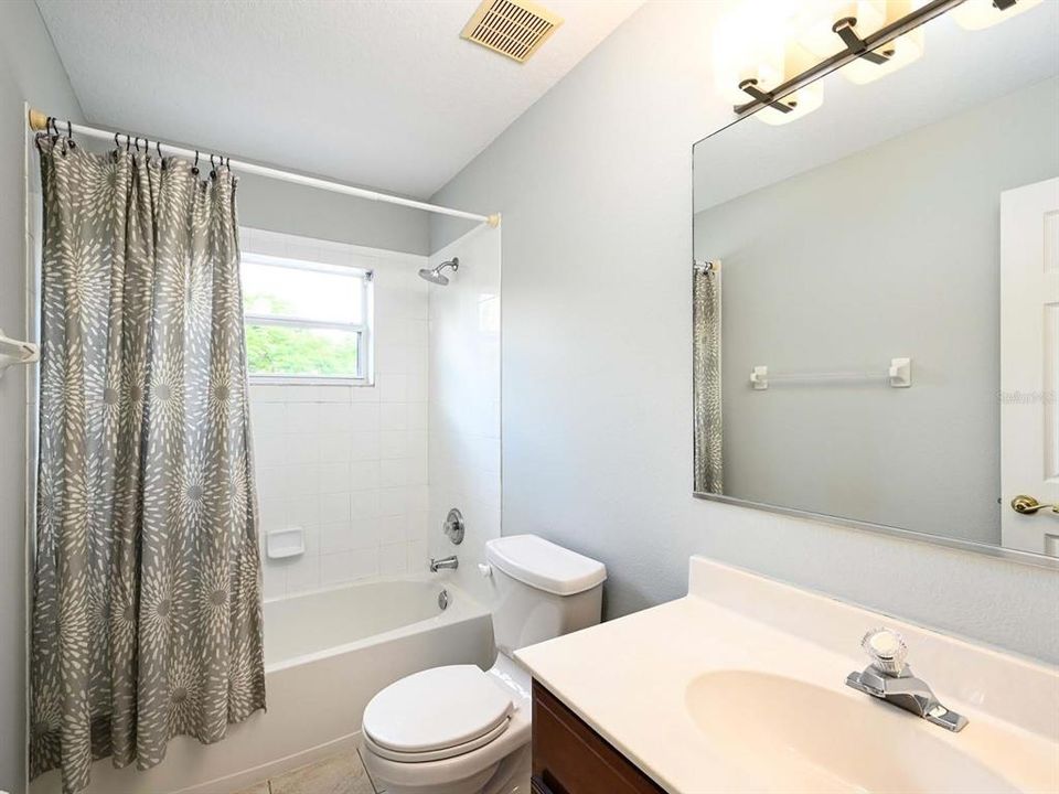 For Sale: $625,000 (4 beds, 3 baths, 2572 Square Feet)