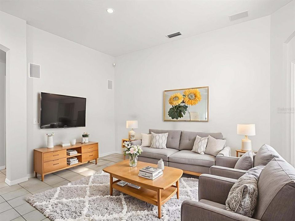 For Sale: $625,000 (4 beds, 3 baths, 2572 Square Feet)