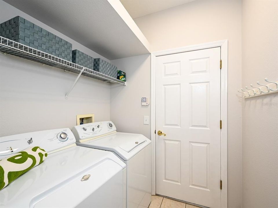 For Sale: $625,000 (4 beds, 3 baths, 2572 Square Feet)