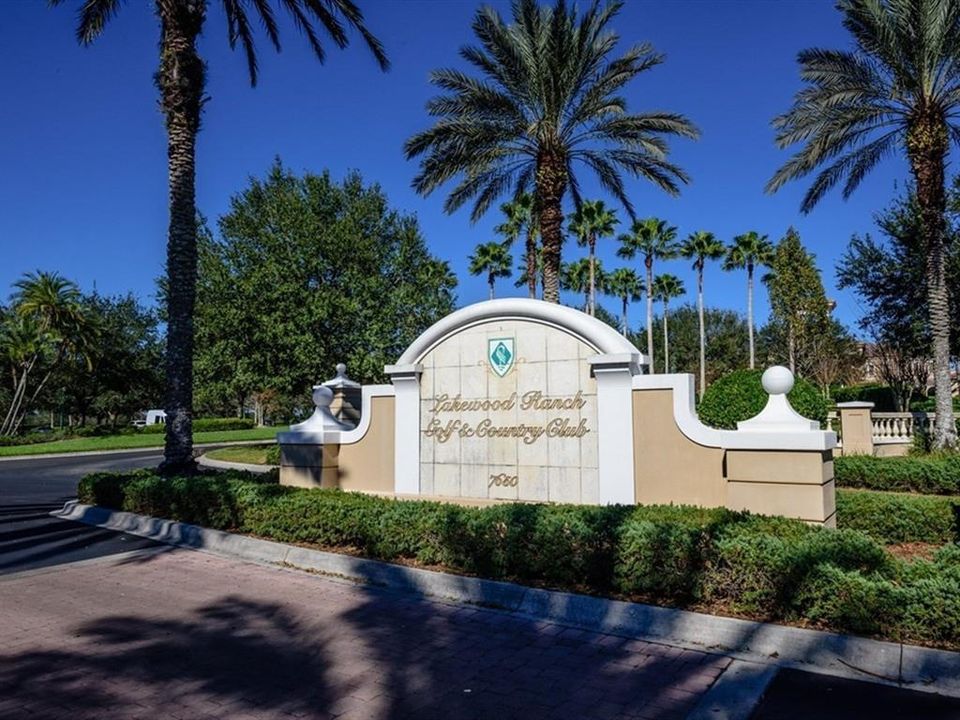 For Sale: $625,000 (4 beds, 3 baths, 2572 Square Feet)