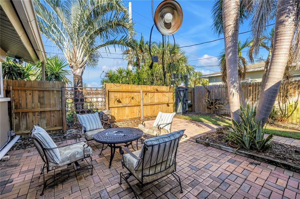 Active With Contract: $379,000 (3 beds, 2 baths, 1566 Square Feet)