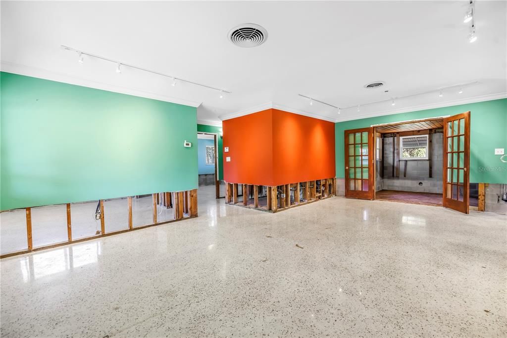 Active With Contract: $379,000 (3 beds, 2 baths, 1566 Square Feet)