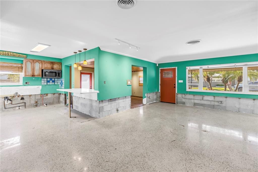 Active With Contract: $379,000 (3 beds, 2 baths, 1566 Square Feet)